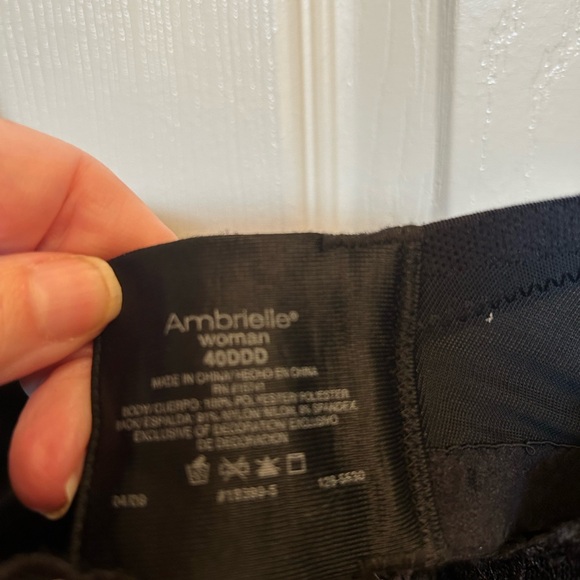 Ambrielle black lace bra 40DDD - Picture 4 of 4